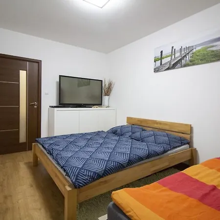 Adam Veľký Slavkov